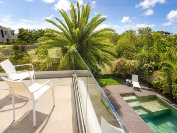 4 Bedroom Villa