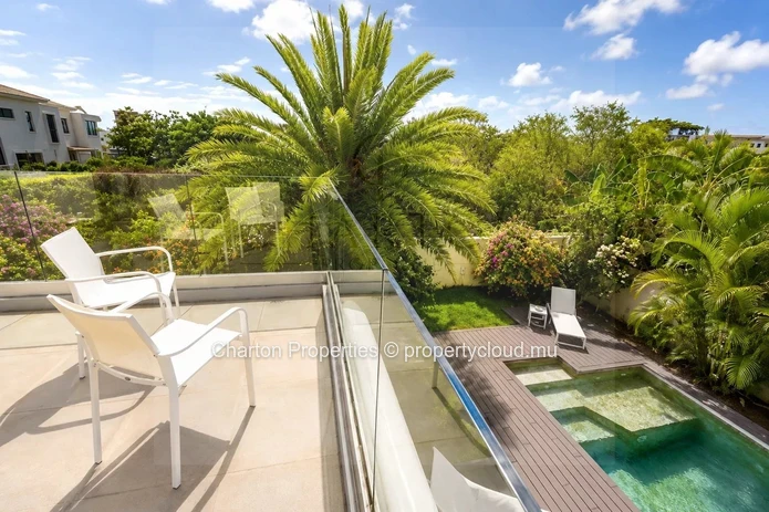 Villa meublée de 4 chambres avec piscine à quelques pas de la plage de Trou aux Biches