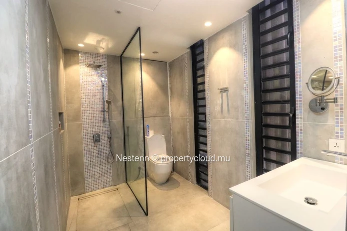 Beachfront Appartment: Luxury Coastal Living in Péreybère