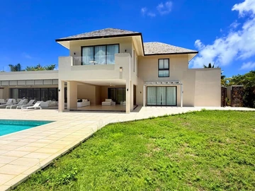 7 Bedroom Villa
