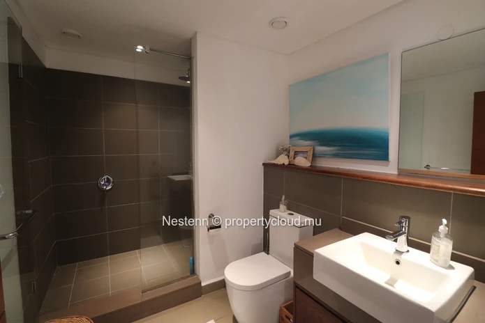  Stunning Penthouse with Breathtaking Sea Views & Family-Friendly Amenities