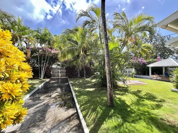5 Bedroom Villa