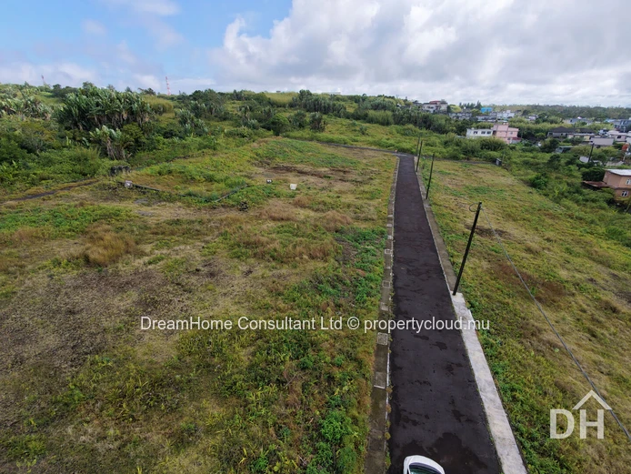 Residential Land for Sale in Curepipe - Sesiemne mille