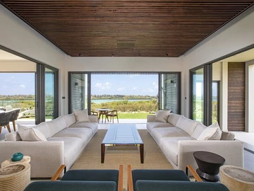 4 Bedroom Villa