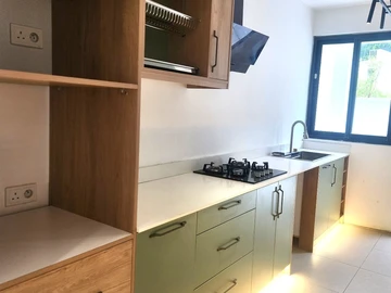 5 Bedroom Townhouse, Duplex