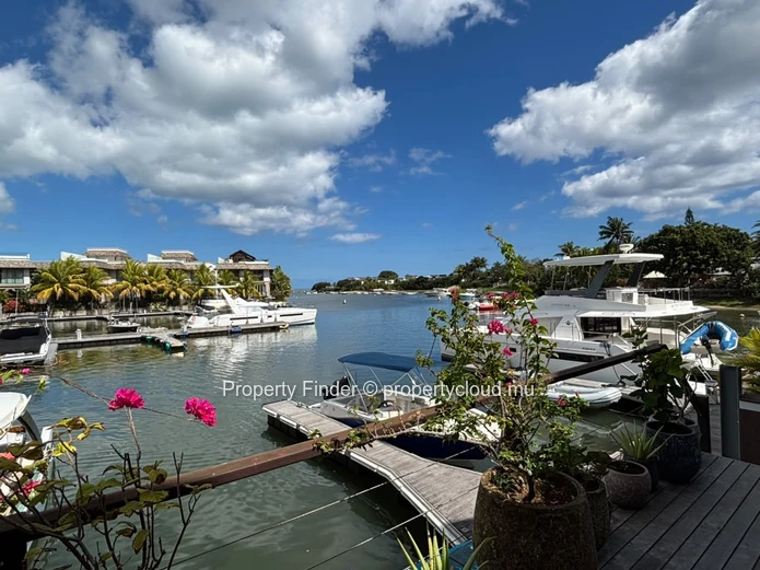 Exceptional Marina Residence – Luxury Waterfront Living in Black River