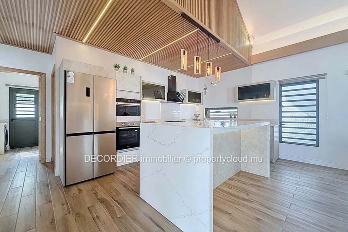 House for Sale – Pereybère