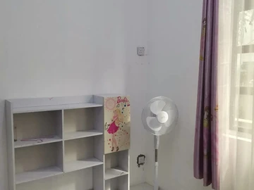 18 Bedroom Hotel