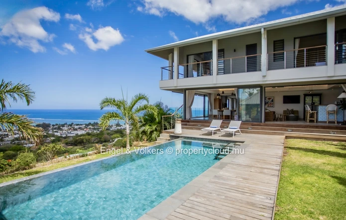 Spectacular Villa with Panoramic Sea and Mountain Views