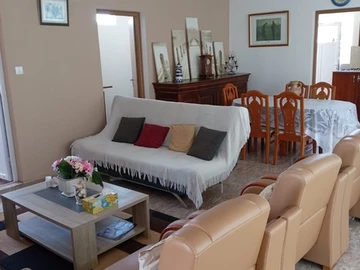 5 Bedroom Villa