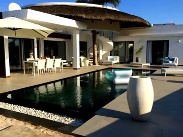 4 Bedroom Villa