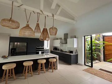 4 Bedroom Villa
