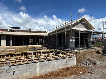 5 Bedroom Villa