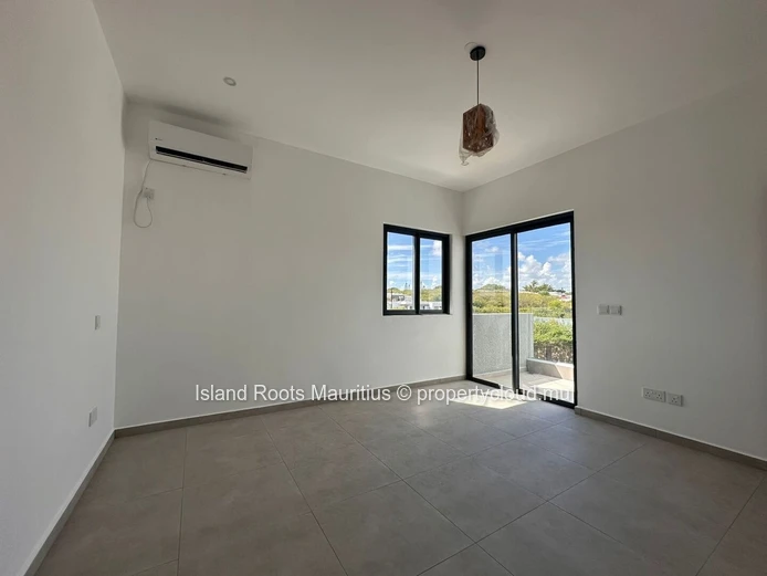 À vendre : belle maison de trois chambres avec piscine à Cap Malheureux.