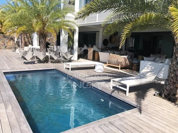 4 Bedroom Villa