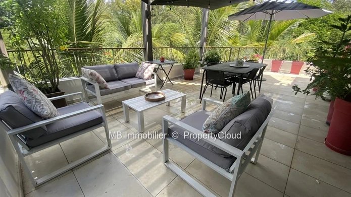 Exceptional penthouse for rent - Mont Choisy