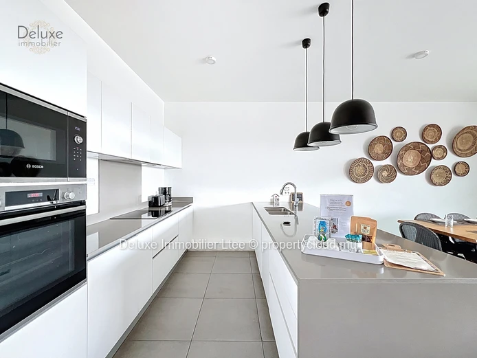 Luxurious 3-BR Apartment in Grand Gaube with Pool Access