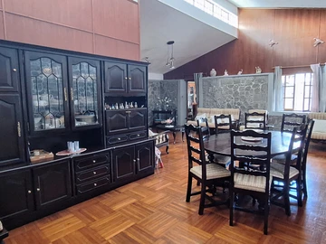 7 Bedroom House