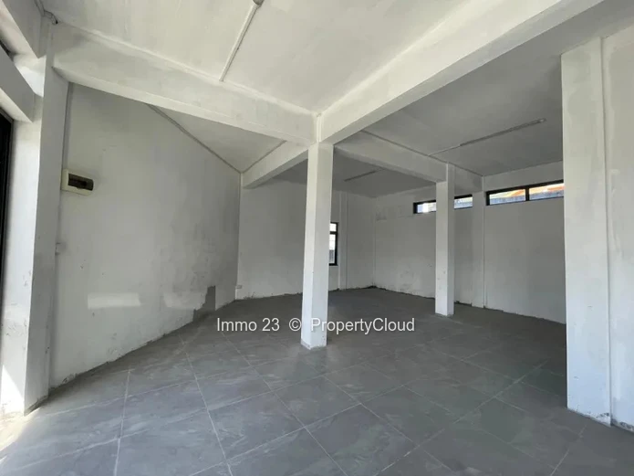 Warehouse - 150m2 - Port Louis - Ref. EN93718LO