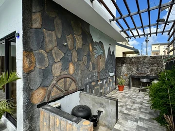 4 Bedroom Villa
