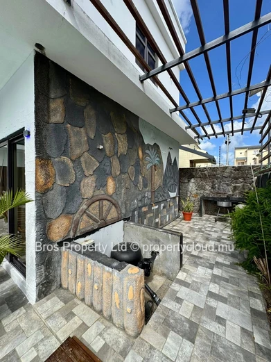 Exclusive 4 bedrooms Luxury Villa for Rent - Grand Baie | Rs 115,000 (NEG)
