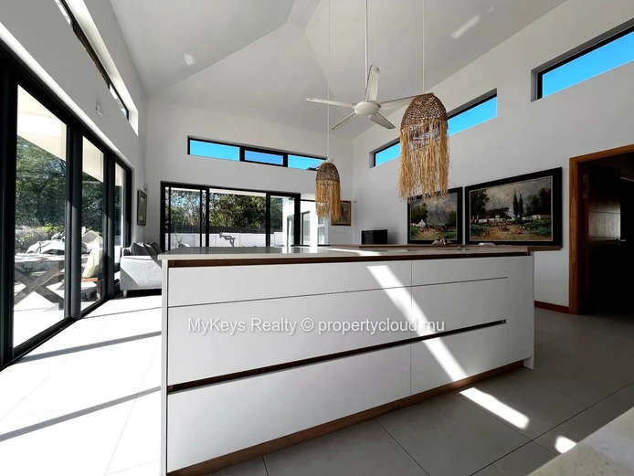 Villa Contemporaine – Grand Jardin –  Animaux Admis – Luminosité Exceptionnelle