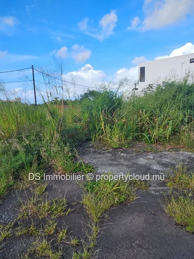 À Vendre – Terrain Résidentiel À Grand Baie-Nord