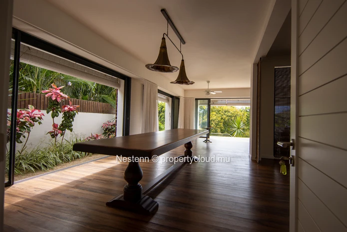 Modern triplex villa with 4 bedrooms
