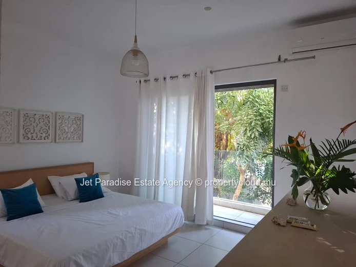 Appartement au Rez-de-Chaussée Spacieux à Deux Pas de la Plage