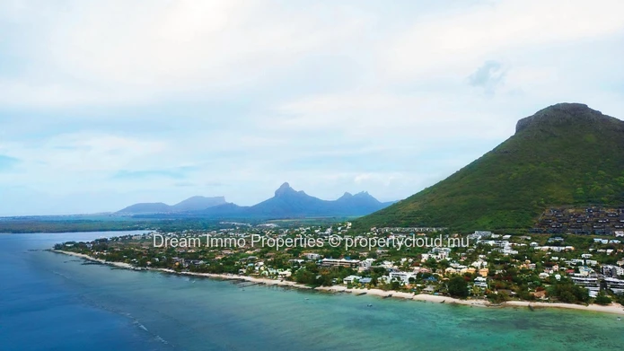 Superb Residence Offering Sea View Units With Access To Tamarin Beach - Mauritius
