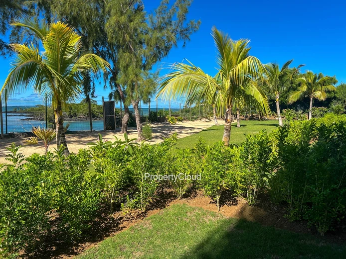 À Louer | Appartement Pieds Dans L’Eau De 3 Chambres | Grand-Gaube | Nord-Est De L’Île Maurice