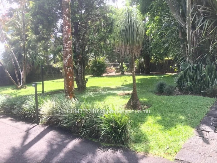 Elegant House for Rent in Floréal – Spacious Property in a Prime Residential Location