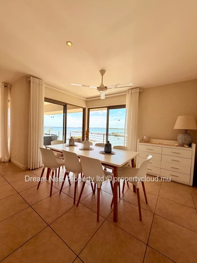 Penthouse En Front De Mer À Vendre | Trou Aux Biches, Île Maurice