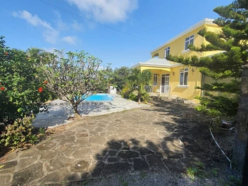 4 Bedroom Villa