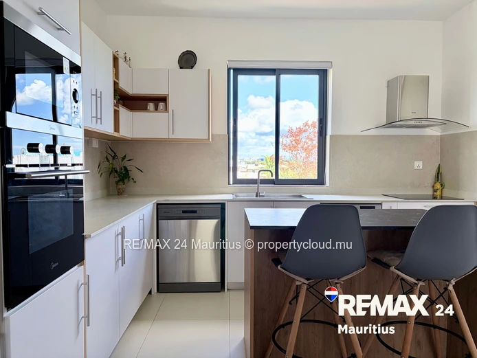 Bright New Apartment in Grand Baie