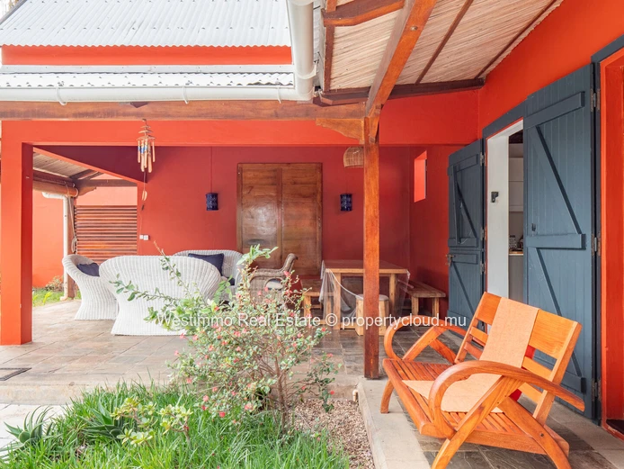 Detached family villa for rent in a secure gated community