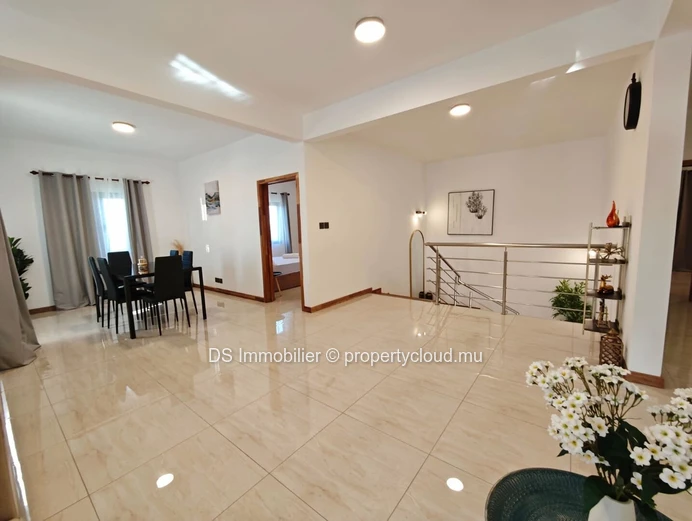 For Rent – 4-Bedroom Villa – Vale – North 