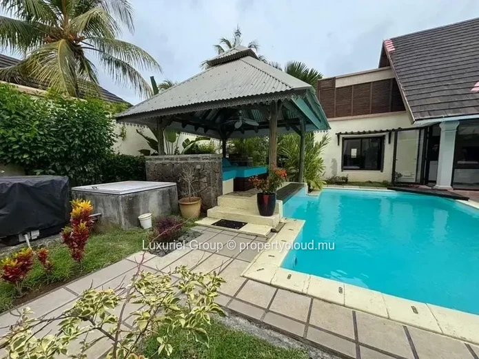 Villa moderne 3 chambres en suite avec piscine privée