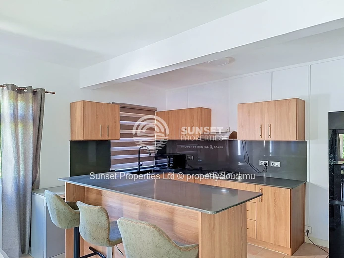 Renovated Penthouse | 3 Bedrooms | Quiet Residential Neighborhood