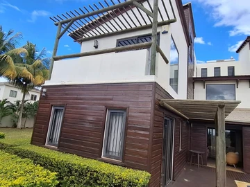 5 Bedroom Villa