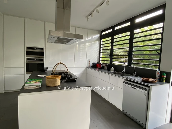 Mont Choisy - Elegant 4 bedroom villa with private pool