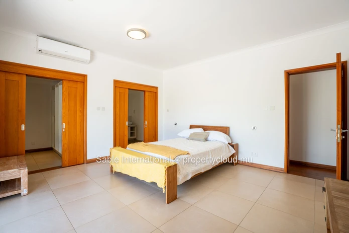 Villa d'exception 5 chambres avec piscine à Rivière Noire