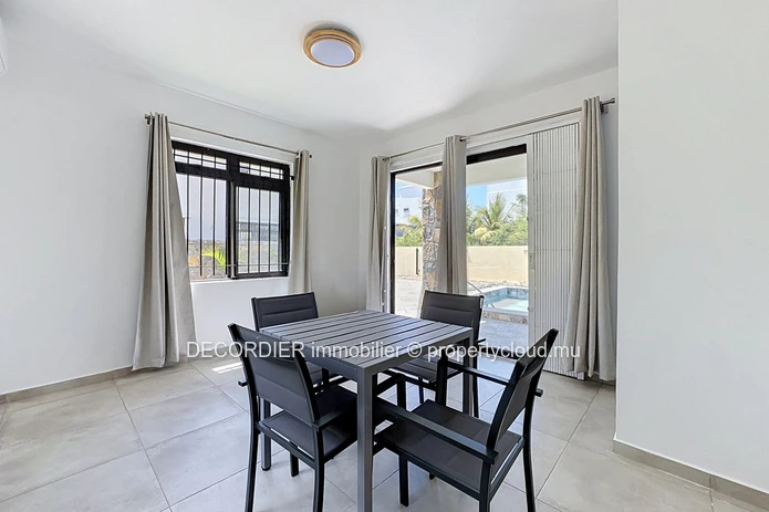 Somptueuse Villa Contemporaine Avec Piscine Privée