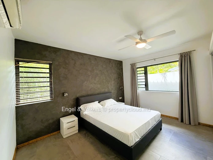 Luxury 4 bedroom Villa with garden and swimming pool for rent in Moka