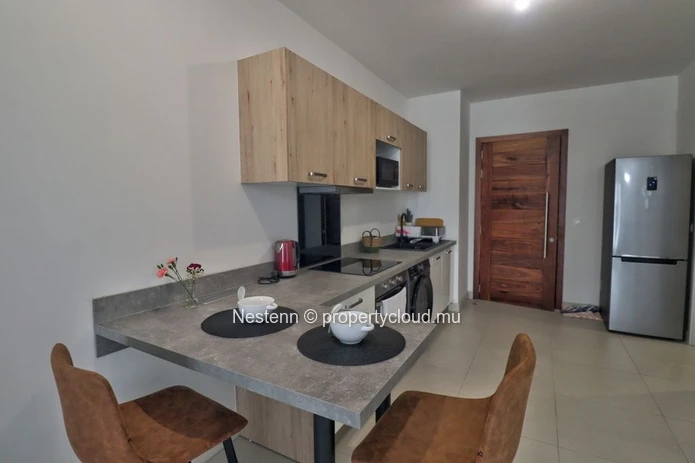 Appartement contemporain de 2 chambres dans la Smart City l'Avenir, en parfait état, meublé, vue sur la montagne, par...