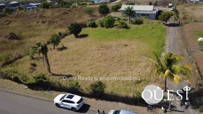 Terrain à vendre dans le prestigieux morcellement sécurisé de Belouguet, à Tamarin