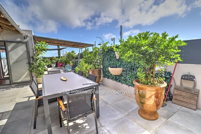 Penthouse d'exception à Trou aux Biches – Vue mer et accès plage à 200 mètres