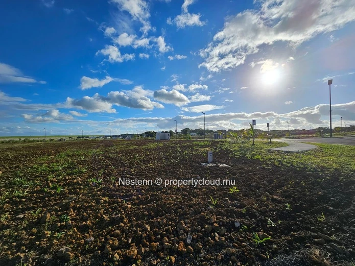 Corner plot with sea views – Where Lifestyle Meets Opportunity