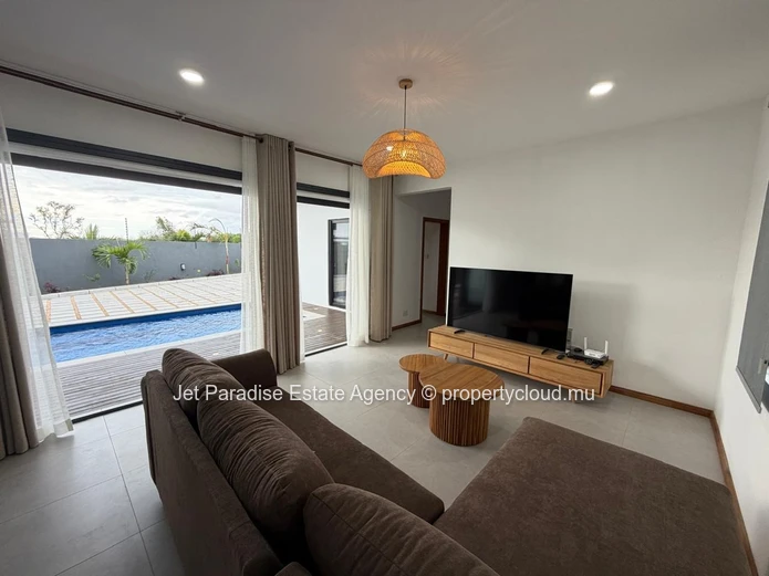 Belle villa moderne entièrement meublée dans une residence