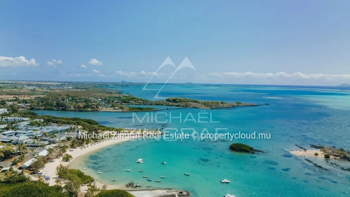 Between Beach, Golf and Lifestyle: Your New Home